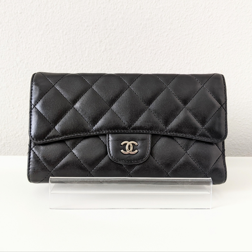 CHANEL Black Quilted Wallet